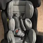 كرسي سيارة أطفال