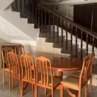 طاولة طعام