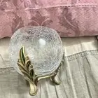 قطعة انتيكة قييمة زجاج و نحاس