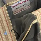 بشت لون زيتي