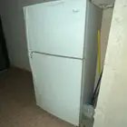 ثلاجه للبيع فيها عطل