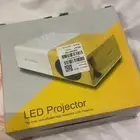 بروجكتر جديد مع ملحقاته كاملة.