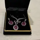 عقود فضه وأحجار كريمه