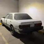 كرسيدا عليها لوحه مميزه قفل