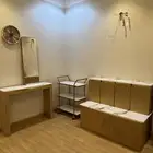 طاولات خدمه مع عربيه ومرايه وطاولة استقبال