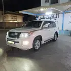لاندكروزر تويوتا 2014