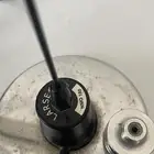 للبيع اريل مع قاعده مغناطيسيه