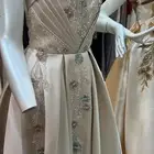 فستان ينفع للملكه او مناسبه كبيره ذا شكله قبل التعديل