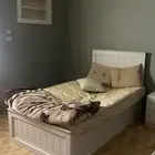 تسريحه وسريرين ودولاب وكمدينه