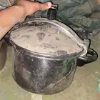 قدر ضغط قديم