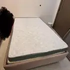 سريرين نفس الشكل نظيفين مالهم إلا 4 شهور