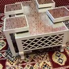 طاولات غير مستخدمه