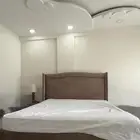 سرير كبير للبيع