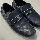 حذاء من لويس فيتون LOUIS VUITTON.