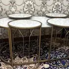 طاولات بلاط قاعده حديد شبه جديد