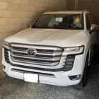تويوتا لاندكروزر VXR 2024 اعلى فئة اصفار