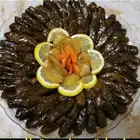 ورق عنب ومسخن بدبس الرمان ولا اشهى