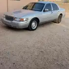 للبيع فورد 2000