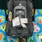 كرسي سياره وهزاز للمواليد جديد بدون كارتونه ماركة جوي