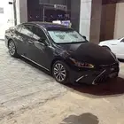 لكزس Es350للايجار الشهري