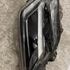 شمعه يارس 23يمين سليمه فيها كسر بسيط من الطرف