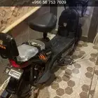 سكوتر كهربائي نظيف