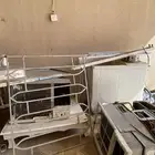 اثين. مكيف. شباك. شرط. براد. أنا. فاكهن