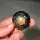 حجر غير معروف على شكل عين