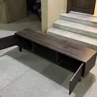 طاولة تلفزيون