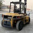 للبيع رافعة شوكية كاتربلر 7 طن نظيفة جدا  وكاله