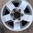 جنوط اصلية مقاس 16 فورتشنر وهايلوكس 6 مسمار