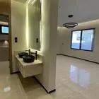للبيع شقه خمس غرف مع حوش بسعر 550 بالوسام