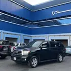 سكويا اسود ملكي 2010. الموقع رنيه