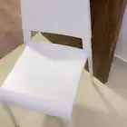 كرسي ايكيا ابيض