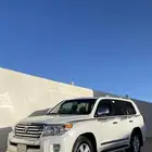 لاندكروزر 2014 فل كامل