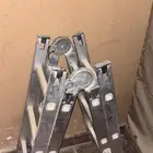سلم يتصفط و شبك مكيف شباك