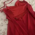 فستان احمر