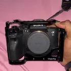 كميرة سوني a7siii مع عدسة جي مانستر و باقية اغراضها