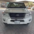 لاندكروزر 2014 سعودي فل كامل (تم البيع)
