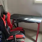 طاوله وكرسي pc