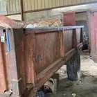 عربيه جديده وتمشي ونظيفه