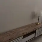 طاولة تلفزيون ماتشمي من كسور ولا خدوش وابجوره شبه جديده