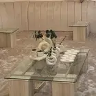 طاوله للبيع مع ملحقاتها