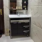 مغسله شبه جديده لون بني ع ابيض