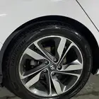 للبيع جنوط اصليه عليها كفرات اصليه النترا 2015