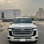 لاندكروزر - جي اكس ار 2022 - فئه -L3 مالك واحد شرط
