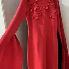 فستان احمر مع ورود مقاس m