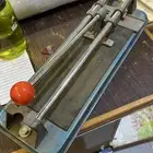 مقص بلاط حجم صغير غير مستخدم