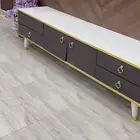 طاوله تلفزيون مع شجره الورد السعر 150
