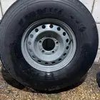 للبيع جنوط هلل مع كفرات بالون